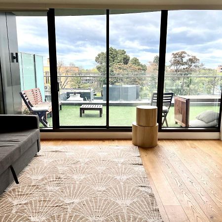 Readyset Apartments At Emerald Melbourne Buitenkant foto