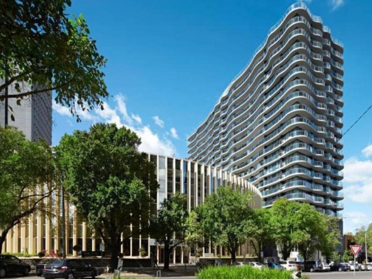 Readyset Apartments At Emerald Melbourne Buitenkant foto