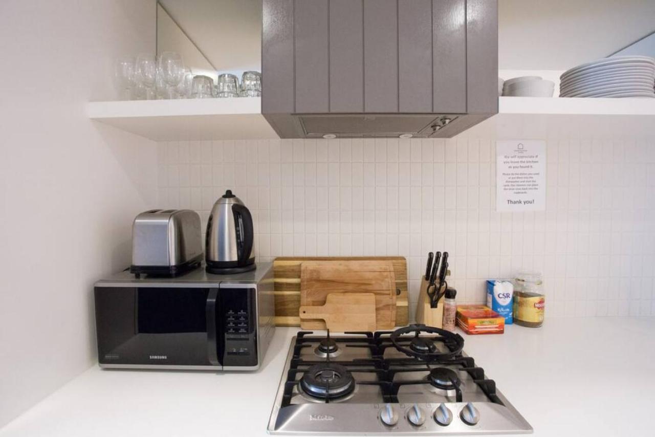 Readyset Apartments At Emerald Melbourne Buitenkant foto