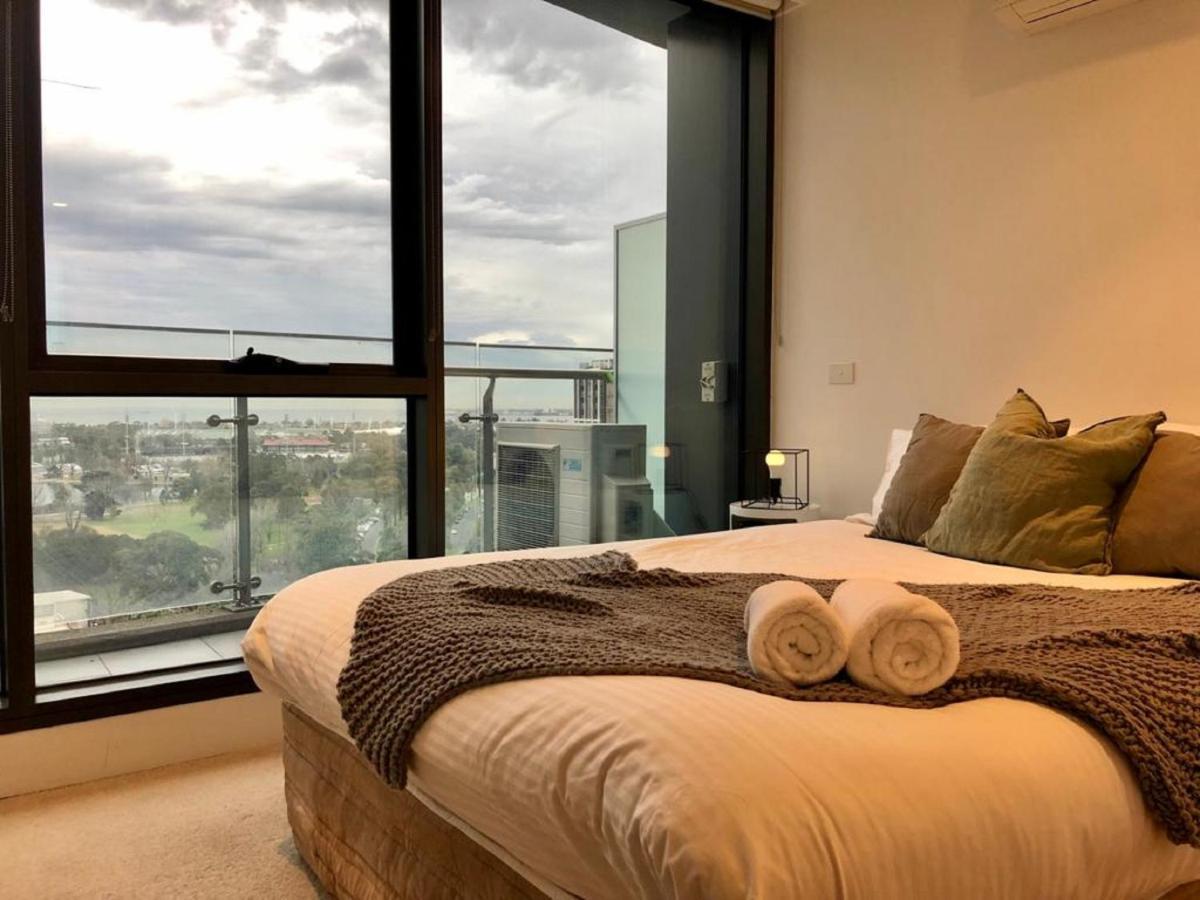 Readyset Apartments At Emerald Melbourne Buitenkant foto