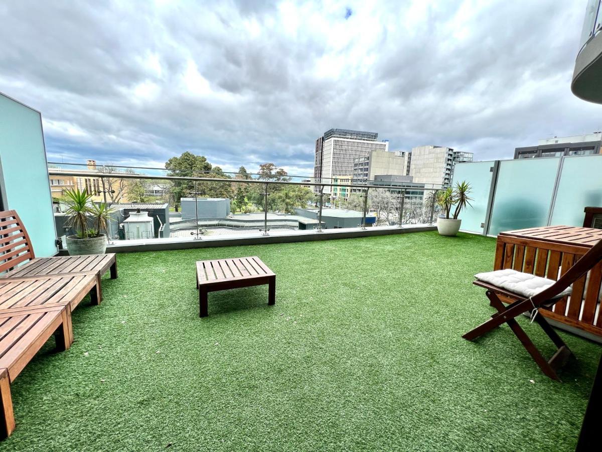 Readyset Apartments At Emerald Melbourne Buitenkant foto