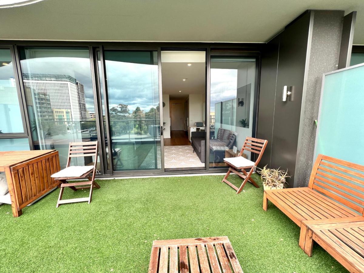 Readyset Apartments At Emerald Melbourne Buitenkant foto