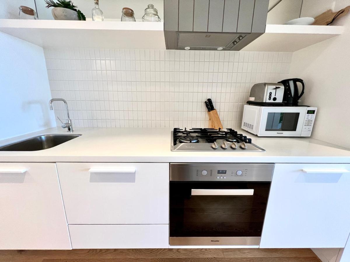 Readyset Apartments At Emerald Melbourne Buitenkant foto