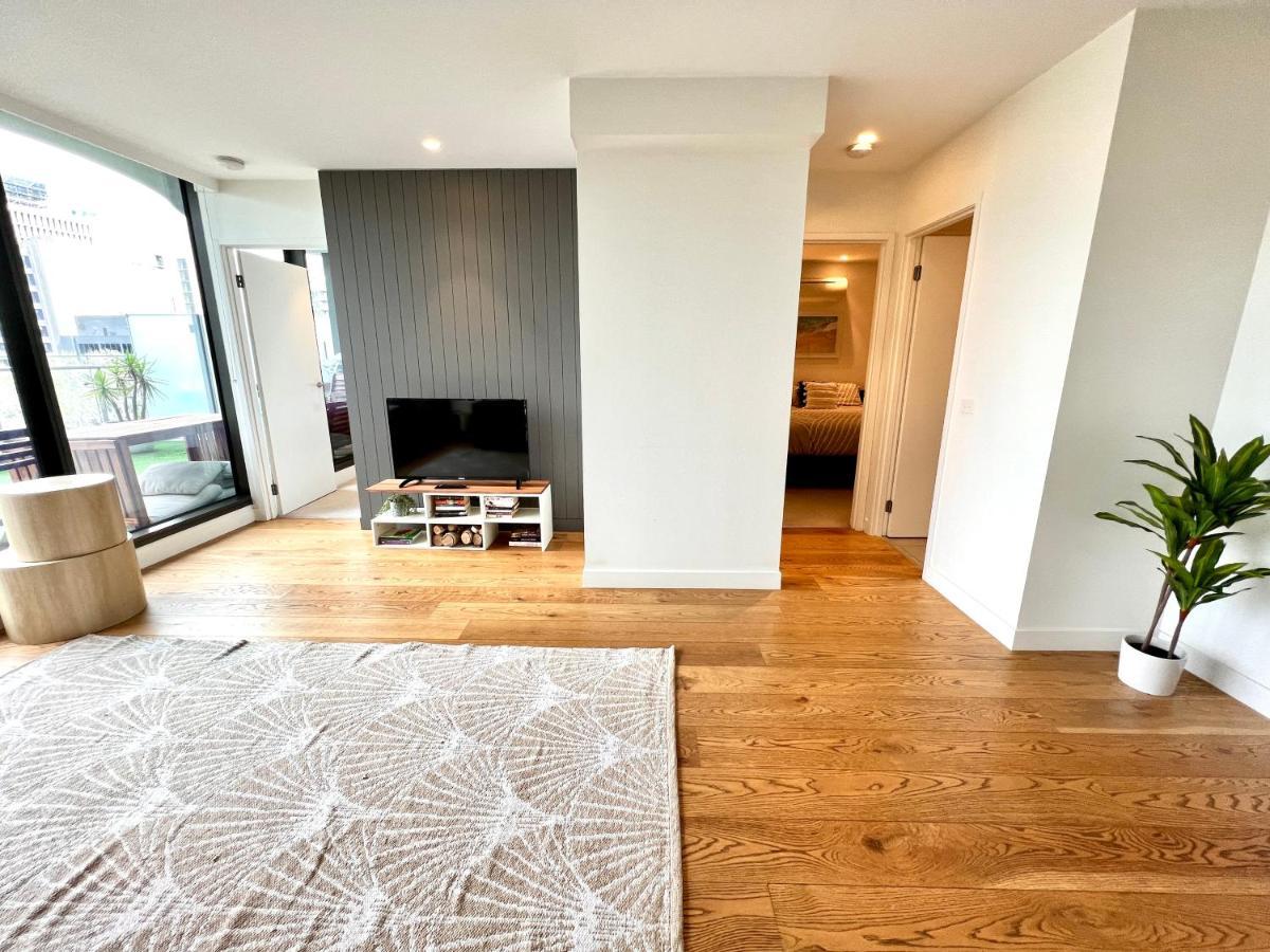 Readyset Apartments At Emerald Melbourne Buitenkant foto