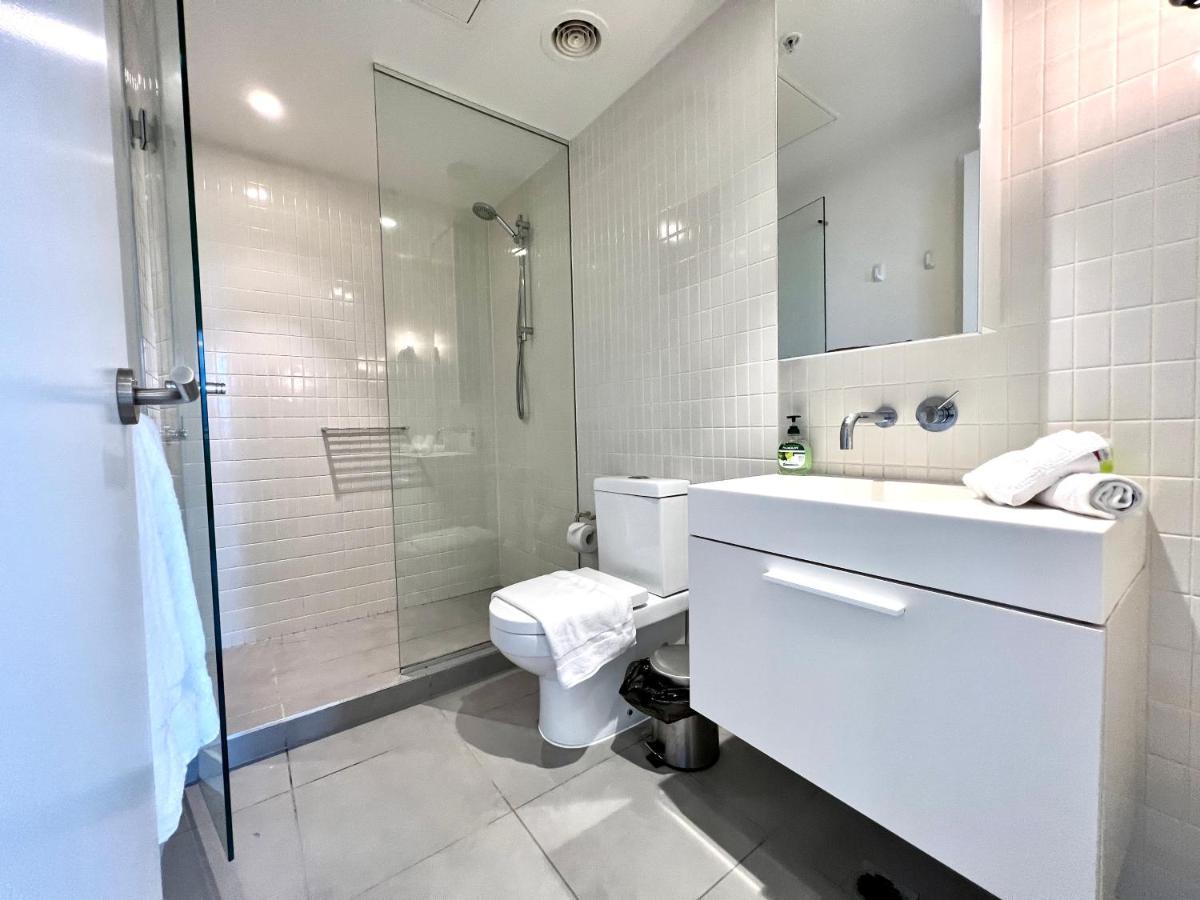 Readyset Apartments At Emerald Melbourne Buitenkant foto